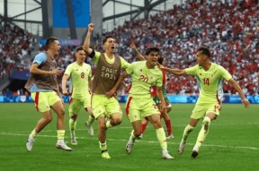 爱游戏-战术部署得当，球队成功晋级决赛