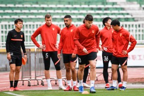 爱游戏中心-包含狼队球员集体罢训，俱乐部陷入风波的词条