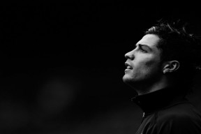 如何使用爱游戏中心详解