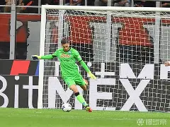 爱游戏中心-车尔尼杰终场绝杀，那不勒斯客场上演逆转的简单介绍  第2张